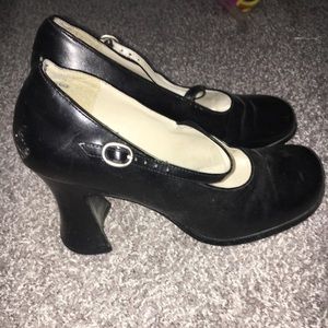 Black Unlisted Shoes